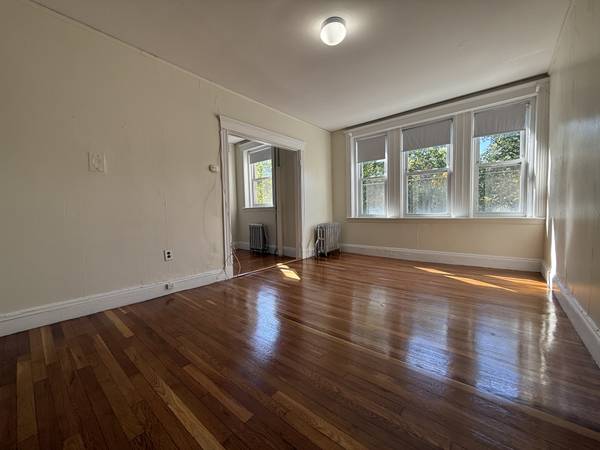 $2,275 Fantastic Fenway Studio w/ Dishwasher - Perfect for Longwood + BU! (Fenway)63996545835907122