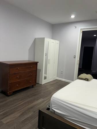 Habitación en alquiler por $1,400 – Dormitorio principal con baño privado en American Canyon (condado de Napa)63824143467011120