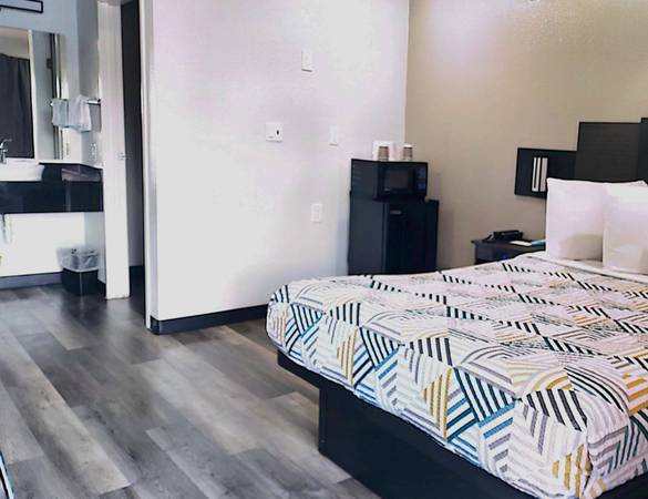 $450 / 1br - NEW FLAT RATE - Reduced Weekly Package - South Sacramento (Sacramento South)64043666050305122