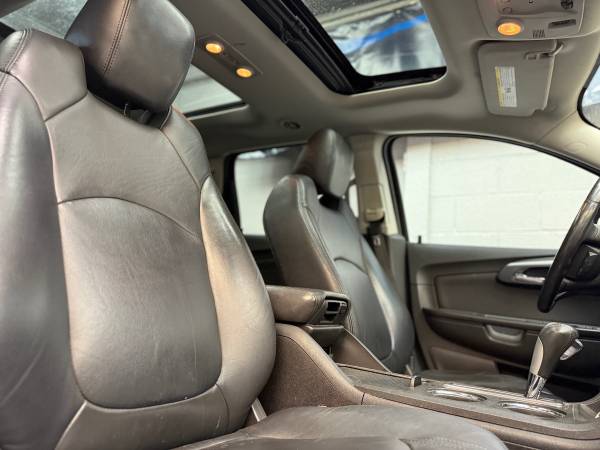 2012 Chevrolet Traverse - Título Limpio, ¡CARGADO! - $6,999 (Advanced Premier Auto LLC)63618484527873123