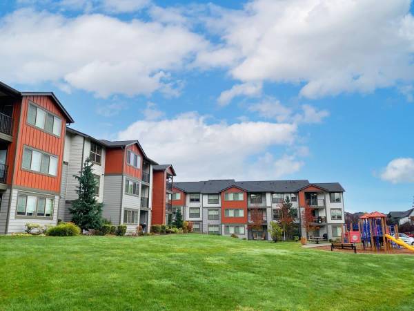 $1,766 / 1br - 707ft2 - On-site Management, Extra Storage, Gated Community (Lakeland Hills)63808059370883120