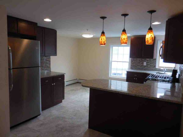 $1,700 / 2br - 1495ft2 - Stunning Two Bedroom NOV 1st in Historic Building in Downtown (Easthampton)64017044892931121
