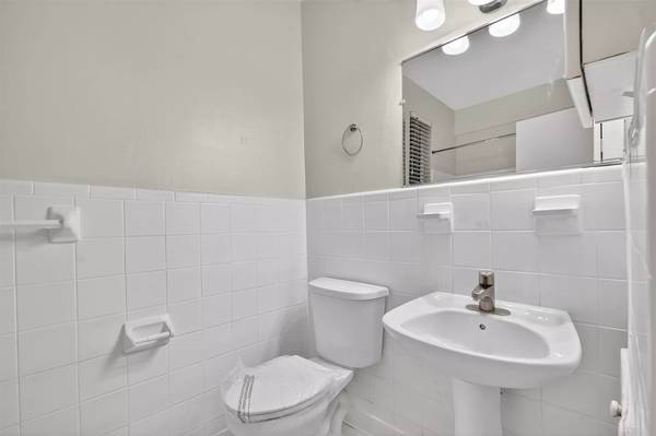 $2,670 / 1br - 876ft2 - Comfort, convenience and unmatched amenities. 1 BR/1 BA, 876 SqFt (Washington)63896032909443121