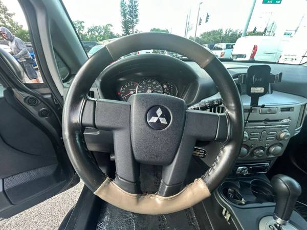 2005 Mitsubishi Endeavor XLS Sport - Photo 13