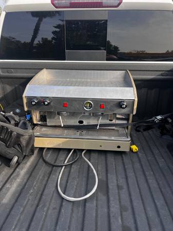 Espresso machine 2 group head w/ extras 1