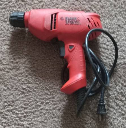 Black & Decker Drill 1
