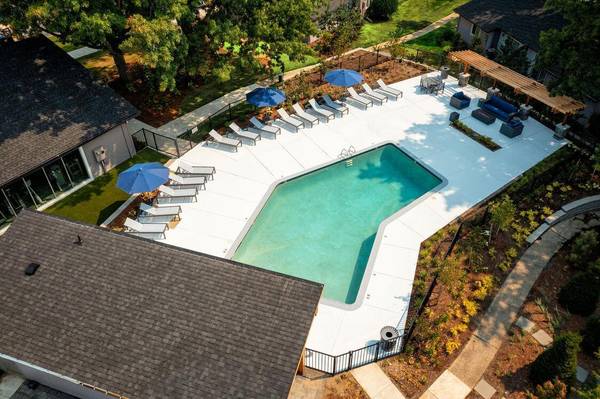 $1,469 / 1br - 700ft2 - Basketball Court, Quartz Counter Tops, Clubhouse, Disposal (Tualatin)63831535618177123