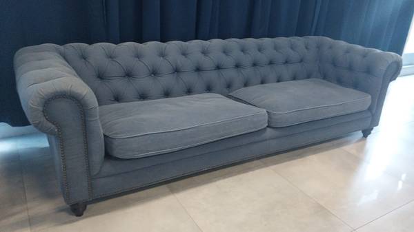 SOFA classic Chesterfield 1