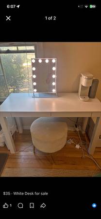 White desk 1