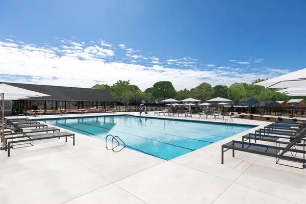$2400.00 / 3br - 2173ft2 - Maintenance free 3 Bedroom END UNIT with office or gaming room.63921561260803124