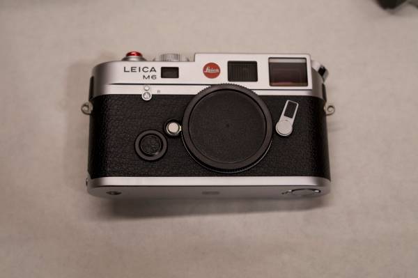 LEICA M6   .85 1
