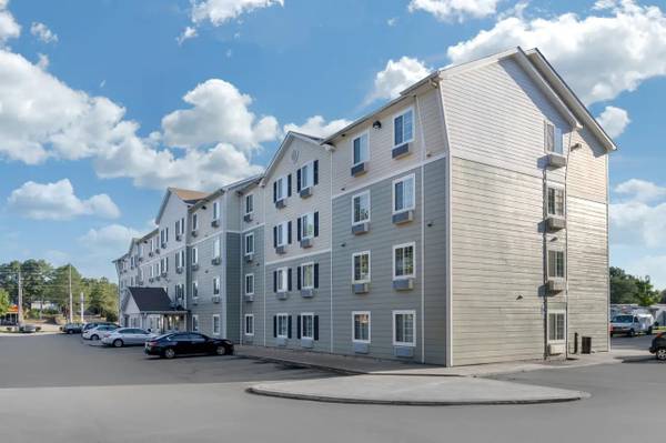 $271 / 1br - Tour Today, Check In Today - No Lease Needed! (3131 University Drive NW, Huntsville, AL)63658742897793123