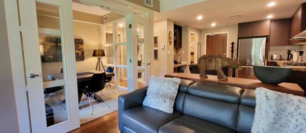 Fully Furnished 1 Bedroom + Large Den – Bear Mtn $2500 Avail NOW 5