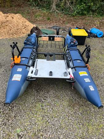 Colorado XTS Pontoon balsa personal y motores en venta - $1.400 (Sherwood)63471431303043120