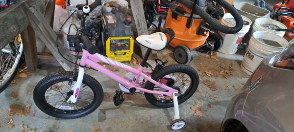 royalbaby freestyle 16" - $50 (Antrim)63470912521345128