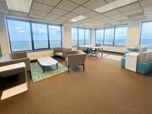 $500 📍Oficinas amuebladas en Poplar Ave - ¡Descuentos disponibles! (Memphis, TN)63761807403651121