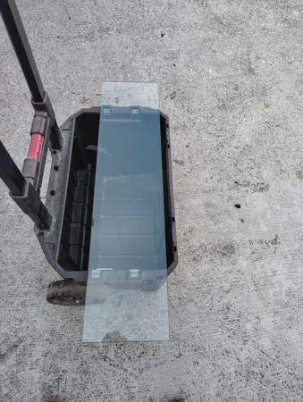 4 glass shelves 1
