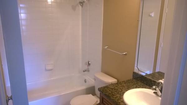$995 / 2br - Roommate/Unfurnished Room in 2 Bedroom 2 Bath Apartment (West Palm Beach)63906441367683123