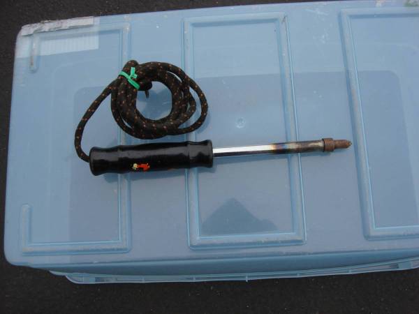11 " LONG ELECTRIC SOLDERING IRON 1