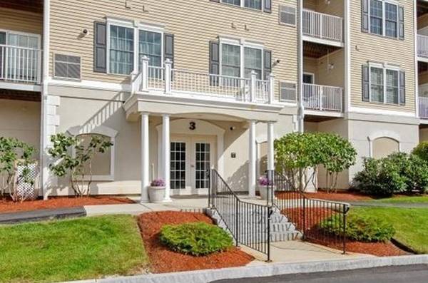 $1,400 / 1br - 773ft2 - You can move right into desirable Kensington Place now! (Salem, NH)63932057657475123