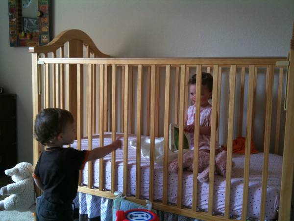 Stork Craft Rochelle Crib - Natural 1