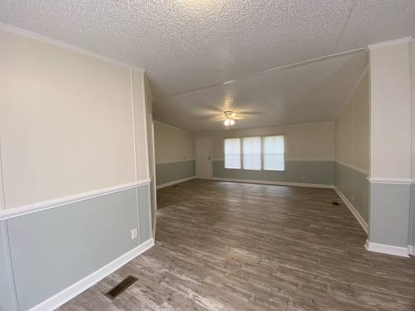 $1,600 / 3br - 3 Bedroom Double Wide Trailer in Parrish Manor Available by End of October!!!63968072254595124