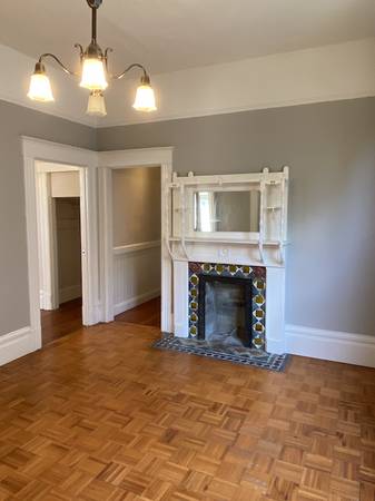$3,699 / 4br - HUGE SUNNY UPPER VICTORIAN FLAT:  4 Bdr/ 2 Bath; big rooms; Ashby BART (berkeley)63813715597313124