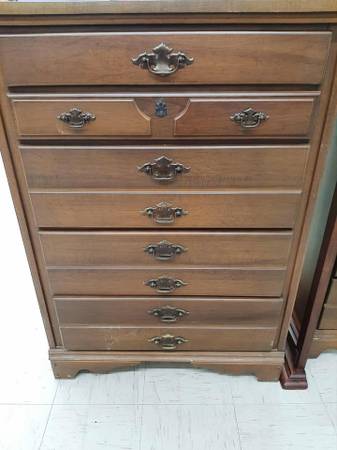 Chest of Drawers 1