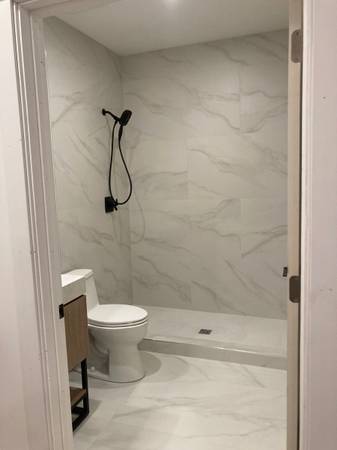 $1,050 / 1br - *Habitación en alquiler (Mathews Beach)63688425420161120