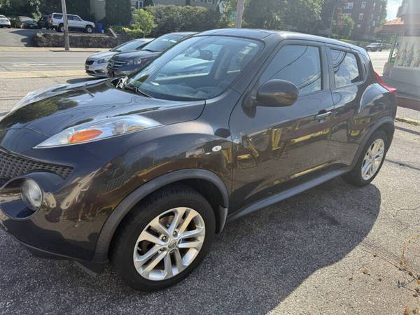 2013 Nissan Juke SV*62K MI*AUTOMÁTICO*4X4*TECHO solar*CÁMARA de REVERSA*HISTORIAL LIMPIO! - $8,900 (Arlington, MA)63482305718529121