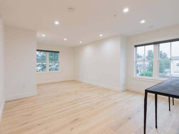 $2,895 / 1br - 800ft2 - CONSTRUCCIÓN NUEVA 1H. Acero inoxidable, encimeras de cuarzo, aire acondicionado central, 1 coche (Belmont)63620275671169121