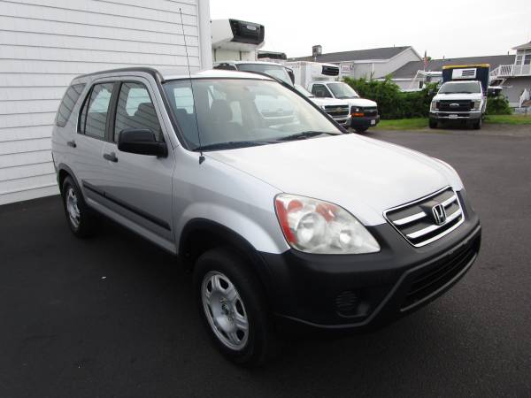__Super Clean 2006 HONDA CRV**1 Owner**Thousands in service reciepts** - $4,995 (Amesbury, 5 minutes off Rt. 95 or Rt. 495)63469755704451124