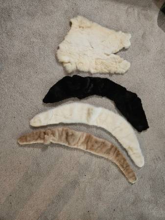 4 Vintage Genuine Fur Scarves/Collars 1