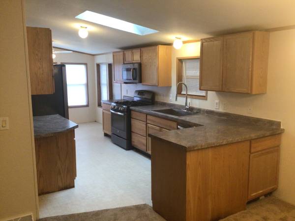 $65,995 / 3br - 3 bed/2 bath home with bonus room and carport! (Holland)63836548100097123