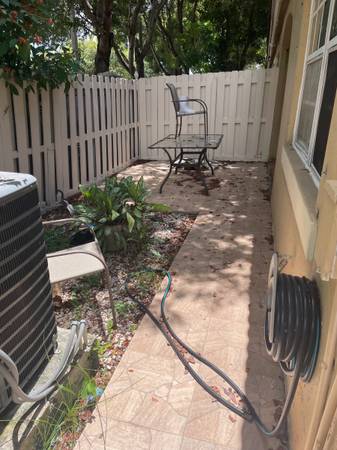 $3,200 / 4br - 4/2.5 TOWN HOUSE FOR RENT (KENDALL)63825138801539122