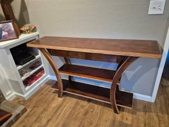 Entry Table Curved Design 1