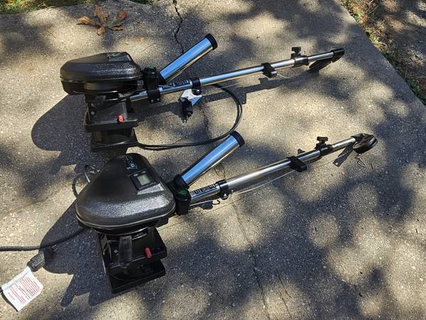 2 scotty digital high speed downriggers - $1,000 (Garden valley)63471435604483121