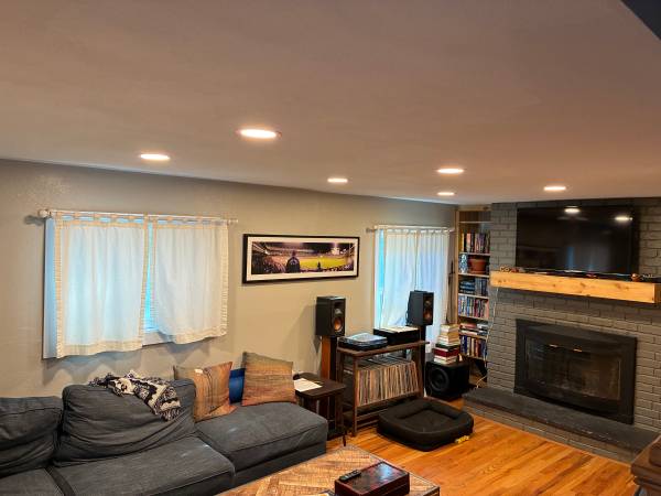 $1,250 / 3br - 1056ft2 - Room for rent in Edgewater House (Edgewater)63920602646275121