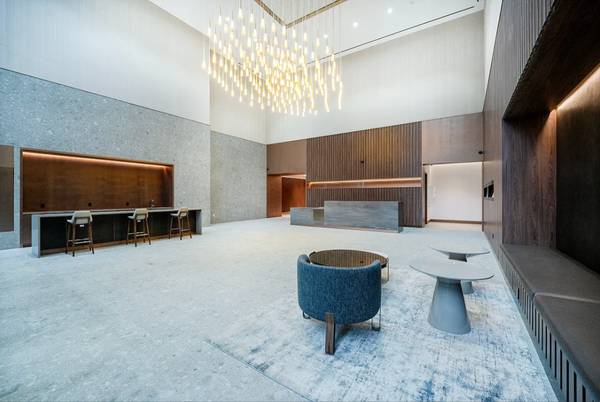 $2,325 La cúspide del lujo en el corazón de Rego Park - Estudio de lujo - 10L (Rego Park)63854481217153123