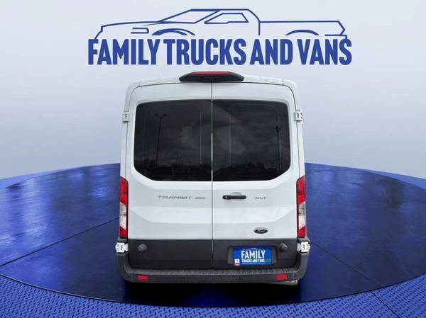 2020 Ford Transit Passenger Wagon - Photo 4