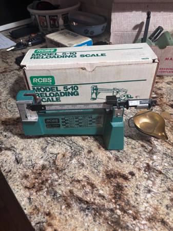 RCBS Reloading Scale -Redding Powder Measure 1