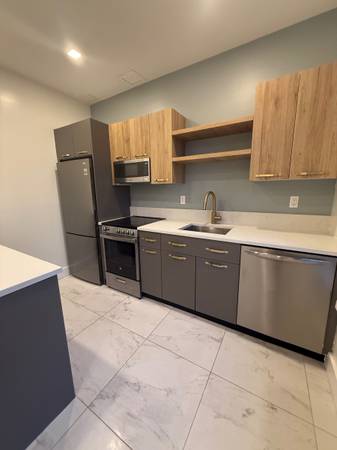 $2,699 / 2br - 1000ft2 - Stunning 2-Bedroom, 1-Bathroom Apartment in Prime Bed-Stuy Location! (Brooklyn)64033291268610122