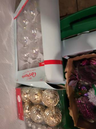 Free Christmas Decorations 1