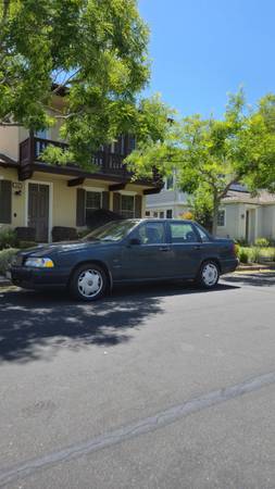 1998 Volvo S70 con pocos kilómetros. Confiable. Con prueba de emisiones - $1,999 (alameda)63617844276993123