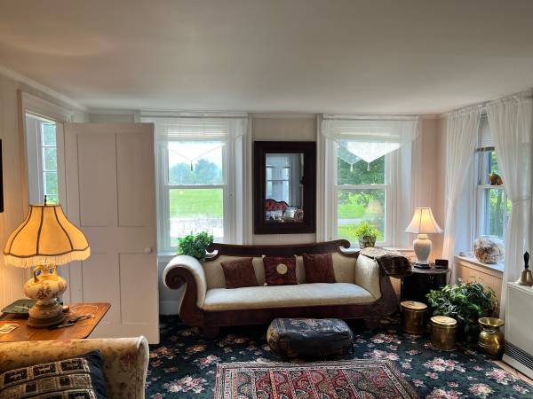 $1,985 / 2br - 1700ft2 - Country House for Rent: 7 miles to Montpelier (Barre Town)63976979481346123