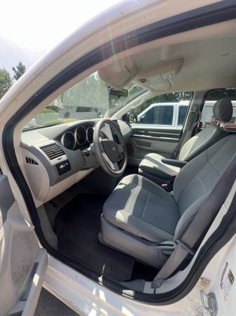2009 dodge caravan wheelchair conversion - $4,500 (Littleton)63619746684291123