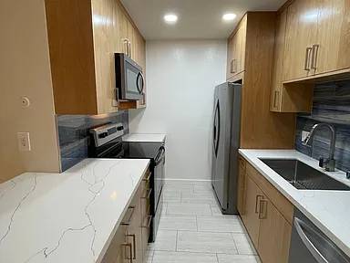 $1,235 / 2br - 972ft2 - Enjoy comfortable living in this 2-BR, 2-BA apt offering 972 sqft. (San Diego)63998454726658123