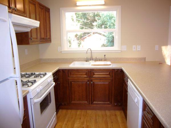 $2,175 / 1br - Hilltop home with bonus room, washer, dryer, full sun, parking (russian river)63880130343299124