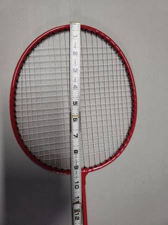 One badminton racket 1