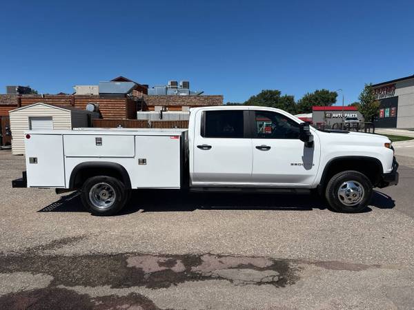 2021 CHEVROLET SILVERADO 3500HD CABINA DUPLA CAMIÓN DE SERVICIO 6.6L V8 - $43,950 (LA MOTORSPORTS WINDOM, MN)63489755148673124